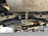 下回りの状態です。錆が少ない車です。