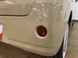 前後バンパーにはコーナーセンサーを装備!障害物に近づくと車内にブザー音で教えてくれます。