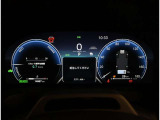 とっても見やすいメーターです。夜間時はラグジュアリーな気分にさせてくれる照明が魅力ですので、夜のドライブも楽しみになりますよ♪