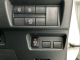 運転席スイッチ部 人気装備の両側オートスライドドア付き