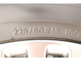 225/60R18    車両装着タイヤサイズです。 タイヤのご相談も石川トヨペットカローラにお任せください