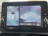 【アラウンドビューモニター】車を上から見下ろしているかのような映像で周囲の状況がひと目で確認、狭い駐車場に駐車するときも安心です♪
