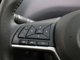 便利なステアリングスイッチ装備です。