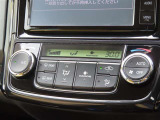 オートエアコンで車内はいつでも快適です♪