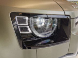 【プレミアムLEDヘッドライトシグネチャーDRL】デイタイムラーニングライト機能付きのLEDヘッドライトですデイライトにより昼間の視認性も上がりもらい事故などの減少につながります。