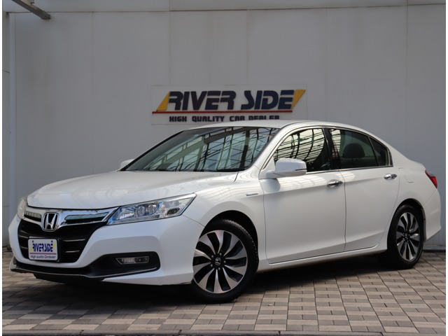 アコードハイブリッド2.0 LXHDDナビ フルセグ バックカメラ CD再生