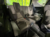 3列目シートはもちろん状態良好☆大人でもゆったりと座って頂けますので、大人数でのお出かけもラクラクです♪ご家族で、気の知れた仲間で、ドライブに行くのが楽しみですね♪