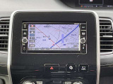 カーナビは、Bluetooth対応のメモリーナビが装着されています。