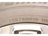 225/60R18    車両装着タイヤサイズです。 タイヤのご相談も石川トヨペットカローラにお任せください