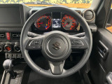 【純正革巻きステアリング】上質な革を使用することで、手にしっかり馴染みとても運転しやすいハンドルです♪
