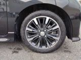 アルミホイール装着☆足回りが引き締まって見えてカッコいいですね☆