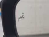 ブラインドスポットモニター付きなので車線変更などの際も側方の危険を知らせてくれます!