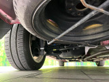 お車を安心してお乗りいただく為には、足回りの定期点検が欠かせません。サービスサポート(有償保証)では無料点検もご提供しており、安心のカーライフをお過ごしいただけるサポート体制が整っています。