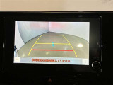 バックガイドモニターで、後方を確認しながら安心して駐車することができます。運転初心者も熟練者も必須の機能ですよ!