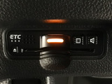【ETC車載器】もはや必須アイテムのETCを搭載!高速道路のご利用時にとても便利!わずらわしい料金所での現金支払いが不要となりスムーズに通過できます♪