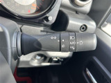 【 オートライト 】オートライトなのでライトの点け忘れを気にすることなく運転が出来ます。