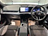 ABS:急ブレーキの車輪ロックを防止。車の安定性と操縦性を確保!