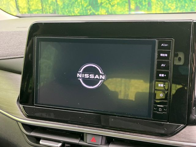 日産 ノートオーラ 1.2 G の中古車詳細 (1,549km, ダークメタルグレー