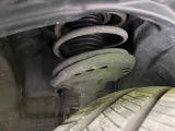 お車を安心してお乗りいただく為には、足回りの定期点検が欠かせません。サービスサポート(有償保証)では無料点検もご提供しており、安心のカーライフをお過ごしいただけるサポート体制が整っています。