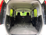 普段のお買い物や通勤、送迎等に十分な荷室スペースを確保しております。セカンドシートを倒すと、大きな荷物の積載も可能です♪