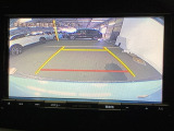 バックモニター付きで、車庫入れやバック時の後方確認をサポート。