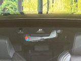 【トヨタセーフティセンス】走行中に前方の車両等を認識し、衝突しそうな時は警報とブレーキで衝突回避と被害軽減をアシスト。より安全にドライブをお楽しみいただけます。