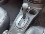 【シフトレバー】シフトの操作がしやすく快適なドライブを楽しんでいただけます!