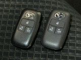 スマートキーです。ポケットなどキーが近くに有れば、エンジンの始動が出来ます。