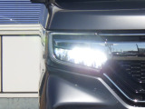 ★LEDヘッドライト搭載★ 白っぽく光る明るく省電力なLEDライト!先進的な白い輝きでフロントフェースを引き締めます☆