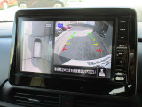 周囲の状況が分かるアラウンドビューモニター搭載。苦手な縦列駐車もこれがあれば安心ですね。