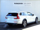 V60クロスカントリー ウルトラ B5 AWD 4WD 