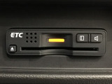 【ETC車載器】もはや必須アイテムのETCを搭載!高速道路のご利用時にとても便利!わずらわしい料金所での現金支払いが不要となりスムーズに通過できます♪