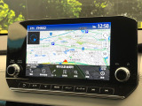 【純正ナビ】人気の純正ナビを装備しております。ナビの使いやすさはもちろん、オーディオ機能も充実!キャンプや旅行はもちろん、通勤や買い物など普段のドライブも楽しくなるはず♪