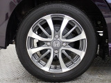 アルミホイールはホンダ純正なので安心!しかも車のデザインにもマッチしています。