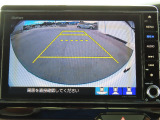 3ビュー切替え可能なリアワイドカメラ搭載で、後方視界がしっかりと確保できます。夜間や狭い駐車場でのバック走行に大変便利です。