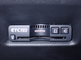 デザインスッキリのビルトイン『ETC』!高速道路の特典はもちろん、キャッシュレスなので料金所では徐行するだけで通過可能です!