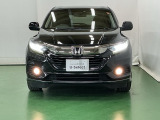 LEDヘッドライトを装備しています。LEDヘッドライトはとても明るく、雨の日や夜間走行も安全・安心です。オートライトコントロール付きで周囲の明るさに応じて自動で点灯・消灯します