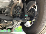 お車を安心してお乗りいただく為には、足回りの定期点検が欠かせません。サービスサポート(有償保証)では無料点検もご提供しており、安心のカーライフをお過ごしいただけるサポート体制が整っています。