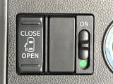 【パワースライドドア】スマートキーや運転席のスイッチでスライドドアの開閉が可能♪電動だから力を入れてドアを開ける必要が無く、小さいお子様でも、重い荷物を持っている時もラクに開け閉めできます♪