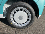 安全・安心な走行のために、納車前にダイハツのクルマを知り尽くしたエキスパートが基本性能に関わる機能や状態を徹底的に点検。消耗部品の交換など法定12ヶ月点検相当の点検・整備を実施しております