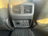後席にもエアコン、シートヒーターがつきます!