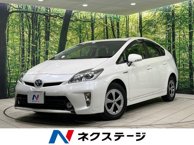 トヨタ プリウス 