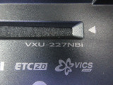 ナビの型式はVXM-227NBiです。