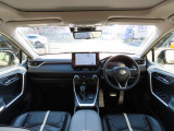 光岡自動車は、お客様と夢、希望、喜びを共有する楽しいクルマづくりと販売・サービスを通じて社会に貢献し続けます。「独創的なクルマに乗る喜びを、より多くの人々に伝えたい」それが光岡自動車の原点です。
