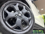 【純正アルミホイール】外観にマッチした純正アルミホイールを装着しております。各種社外アルミホイールや、スタッドレスタイヤも取扱いしております。是非ご相談ください♪