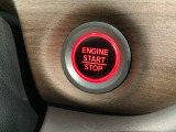 ワンプッシュでエンジンのスタート、ストップが出来て便利です。