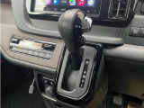 ダッシュ上に配置のシフトレバーは握りやすく操作もしやすいですよ★
