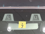【スマートブレーキサポート】走行中に前方の車両等を認識し、衝突しそうな時は警報とブレーキで衝突回避と被害軽減をアシスト。より安全にドライブをお楽しみいただけます。