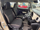 運転席シート廻りは使用感も少なく、良好な状態となっています。丁寧に使われていたことがよくわかりますね。