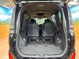 普段のお買い物や通勤、送迎等に十分な荷室スペースを確保しております。セカンドシートを倒すと、大きな荷物の積載も可能です♪